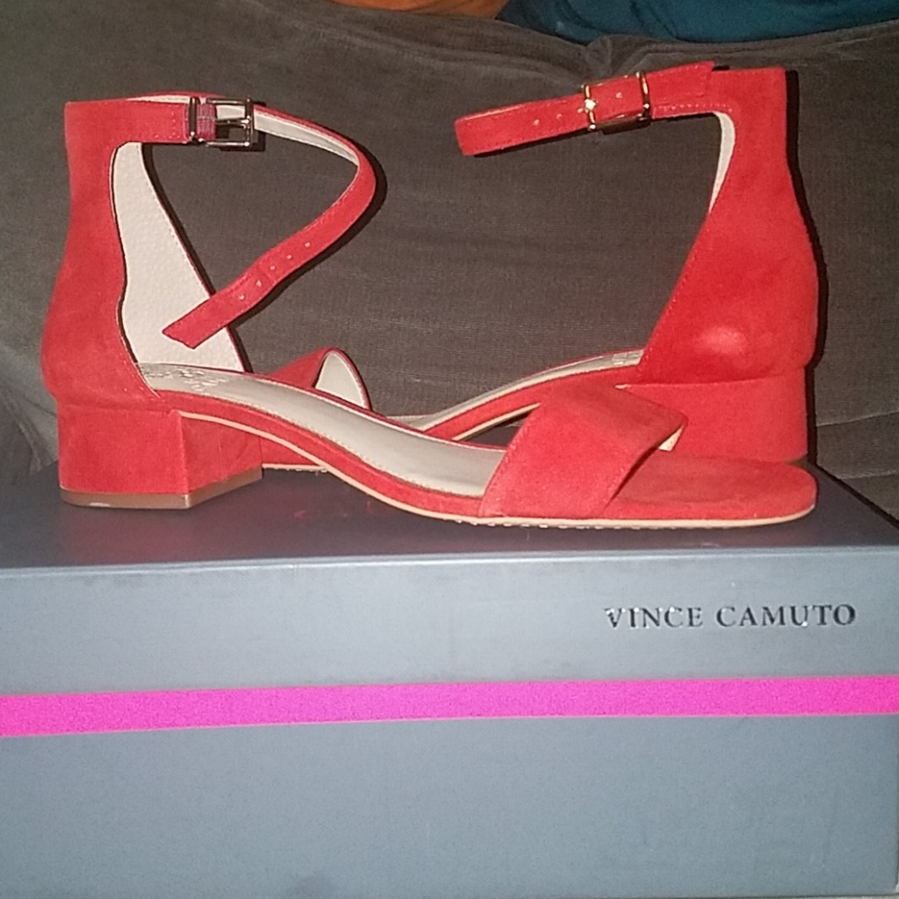 Vince Camuto Sasseta Sandal - Picture 5 of 5